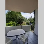 Апартаменти Ganze Mit Garten
