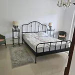 Ganze Mit Garten * Bréma