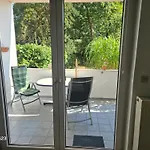 Ganze Mit Garten