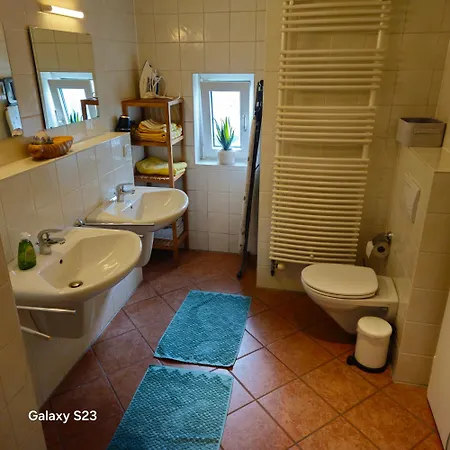 Apartment Ganze Mit Garten *